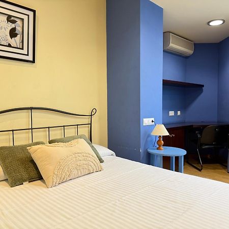 Agi Peater Center Apartment Росес Екстериор снимка