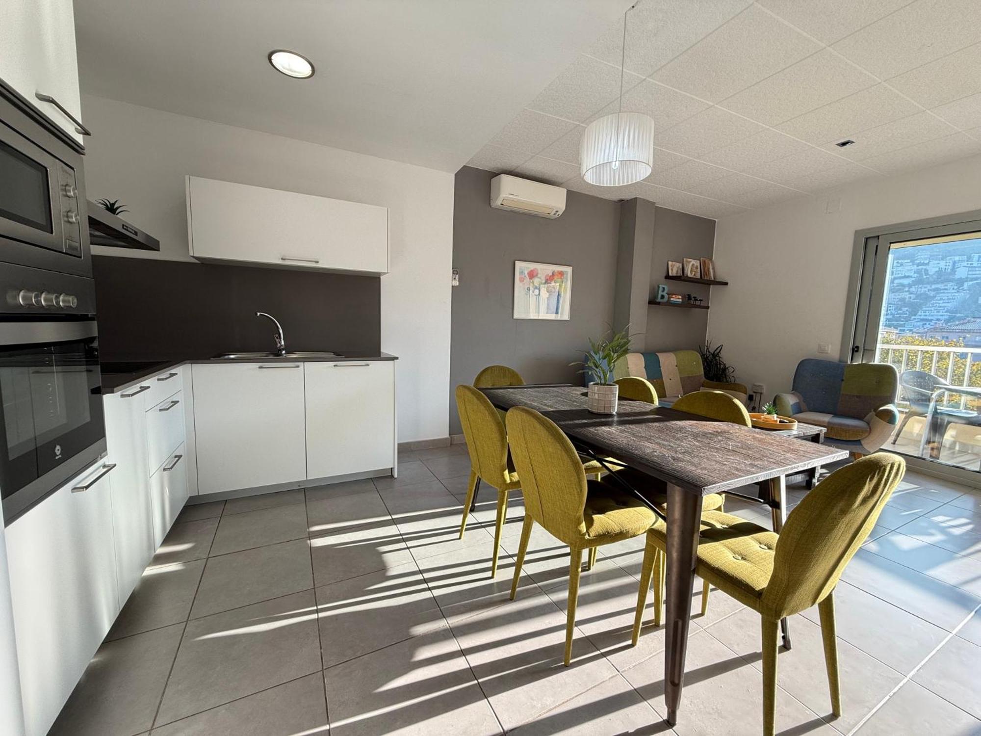 Agi Peater Center Apartment Росес Екстериор снимка