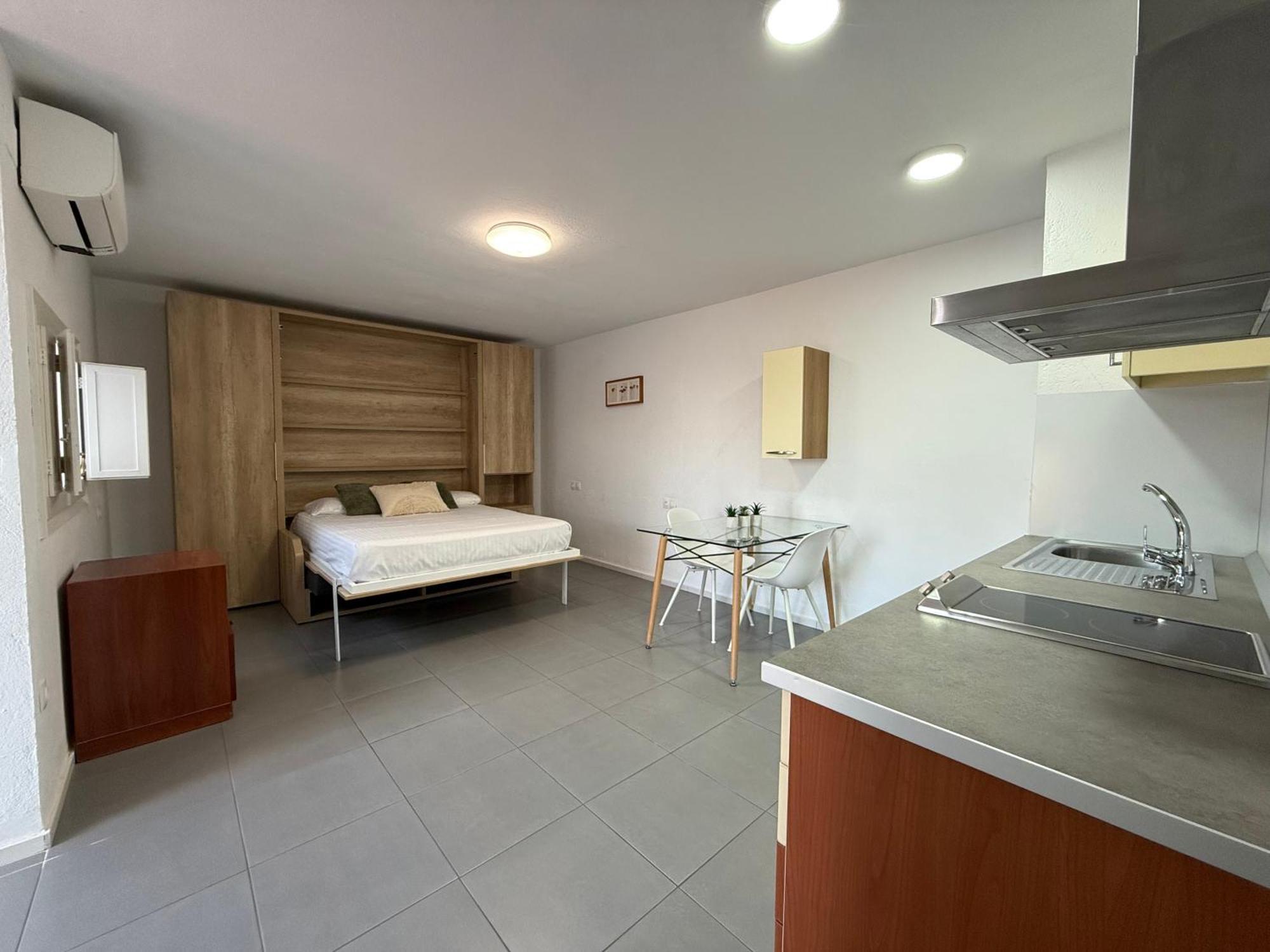 Agi Peater Center Apartment Росес Екстериор снимка