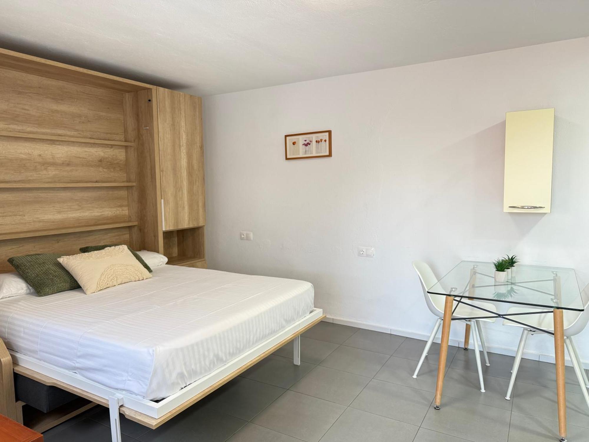 Agi Peater Center Apartment Росес Екстериор снимка