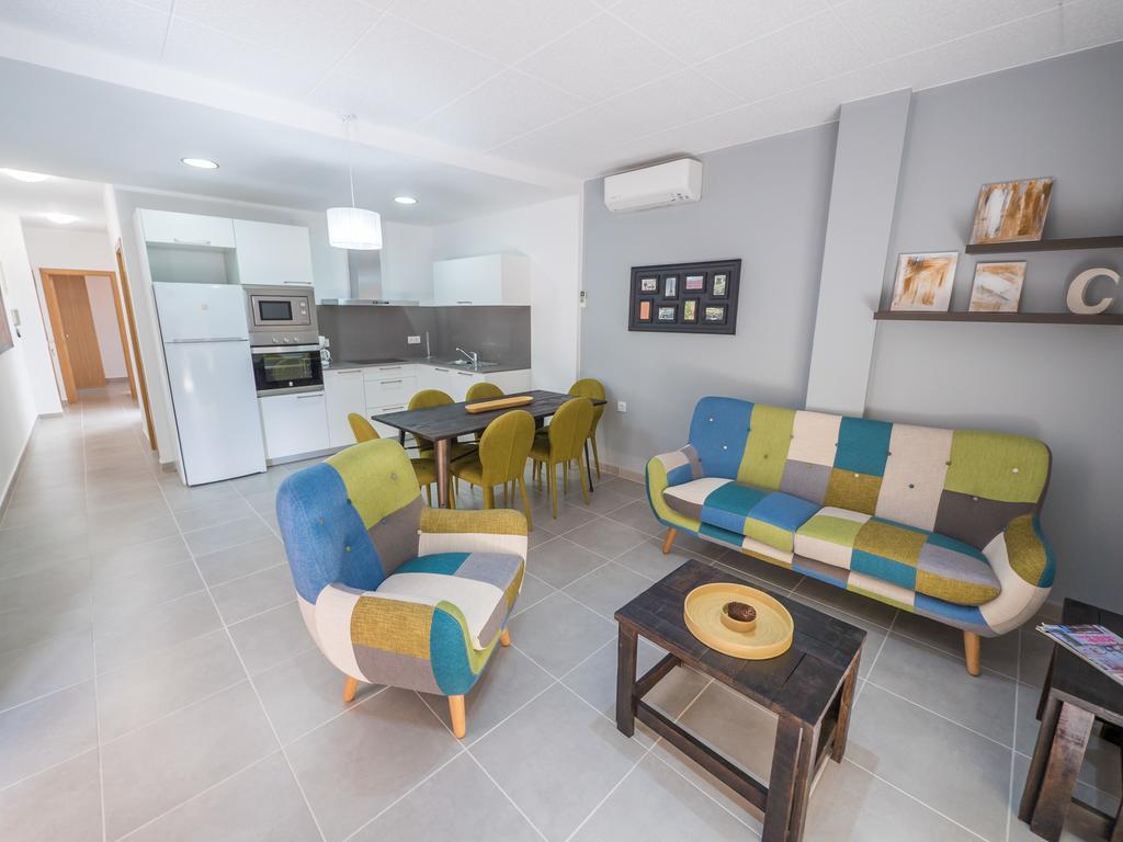 Agi Peater Center Apartment Росес Стая снимка