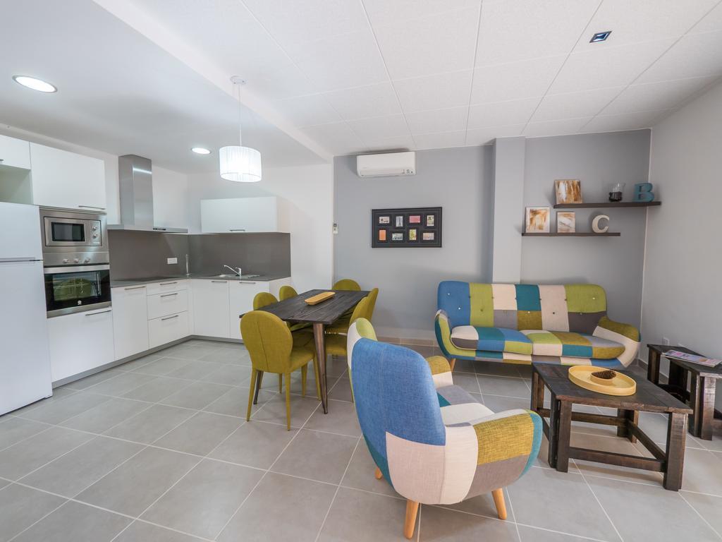 Agi Peater Center Apartment Росес Стая снимка
