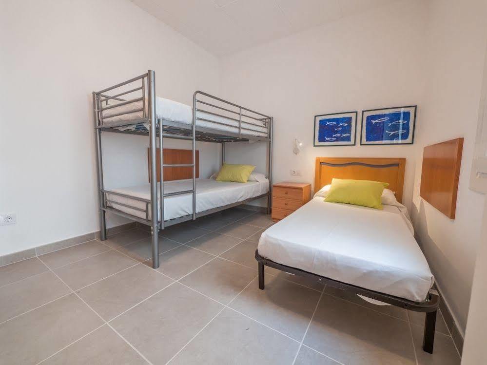 Agi Peater Center Apartment Росес Екстериор снимка